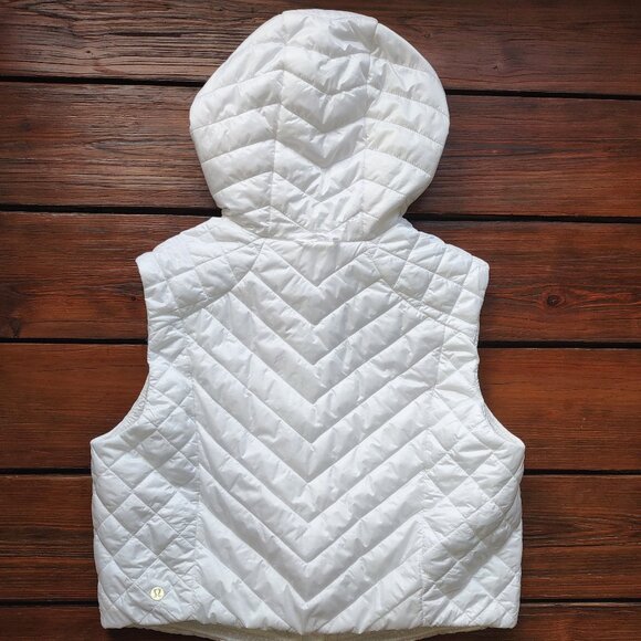 Lululemon Cropped Puffer Vest with Hood Size 10 White Snaps Hidden Zippers - Picture 4 of 13
